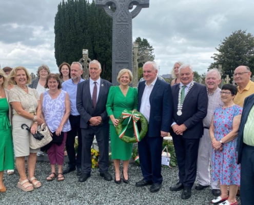 Bertie Ahern with Cllr Deirdre O’Brien and Fianna Fáil members at The Liam Lynch Commemoration - Fermoy Sept 2023